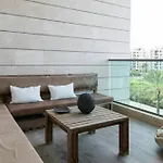 3 Bedroom Family Home Sea View And 2 Parking